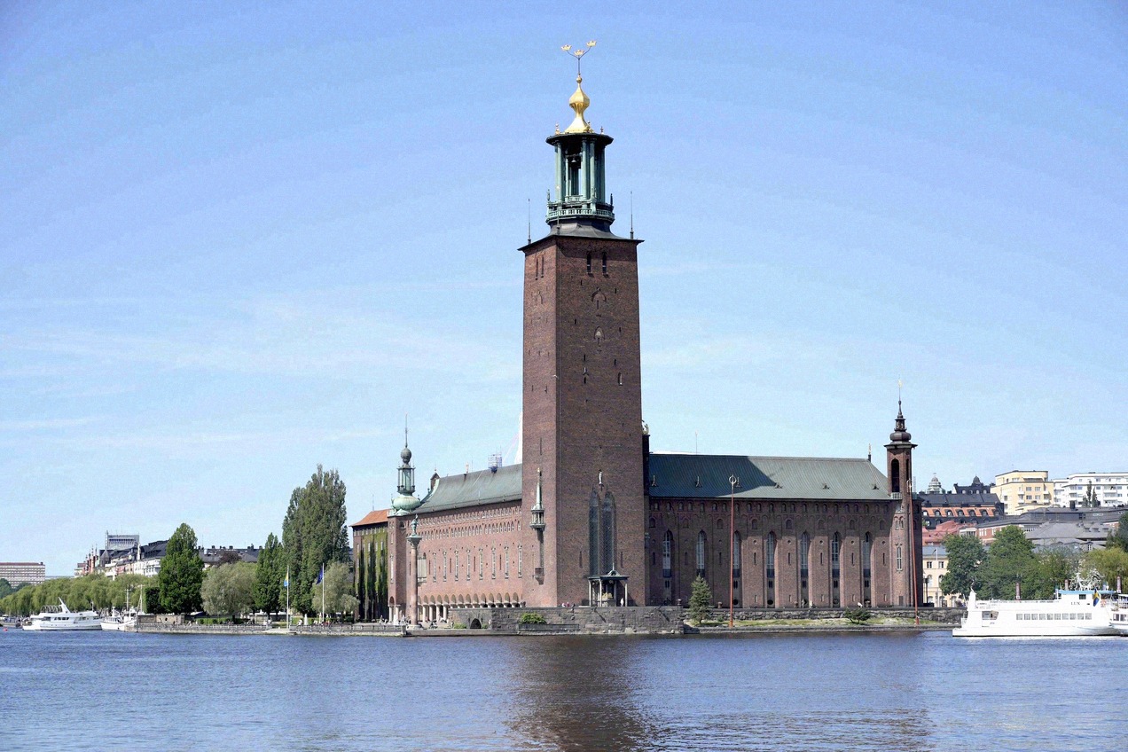 Stockholmer Rathaus am Wasser